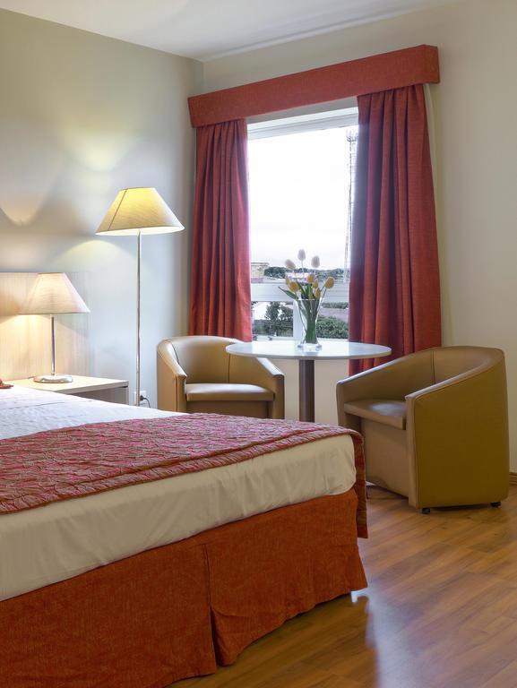 Территория Tulip Inn Santa Felicidade 3*