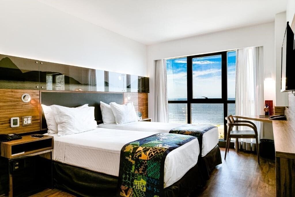 Апартаменти Arena Leme 4*