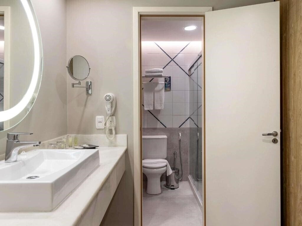 Вид Golden Tulip Rio Vermelho 4*