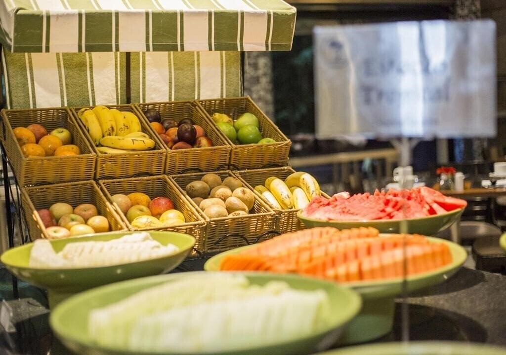 Панорама Estanplaza Funchal Faria Lima 4*