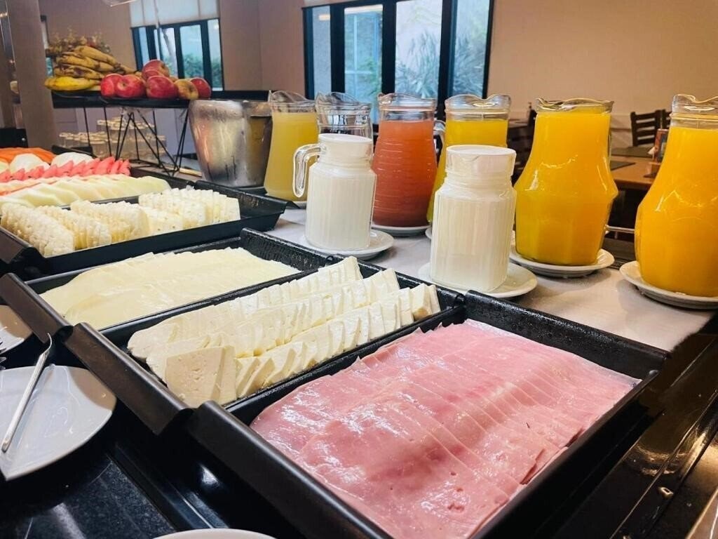 Апартаменти Luz Plaza 4*