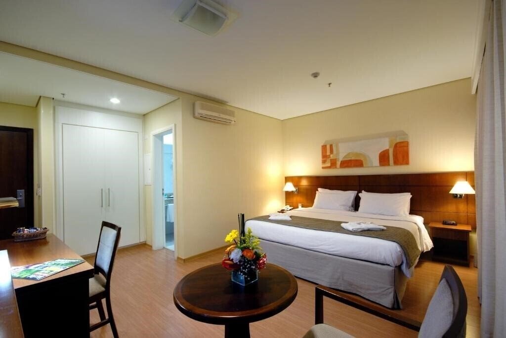 Готель Luz Plaza 4*