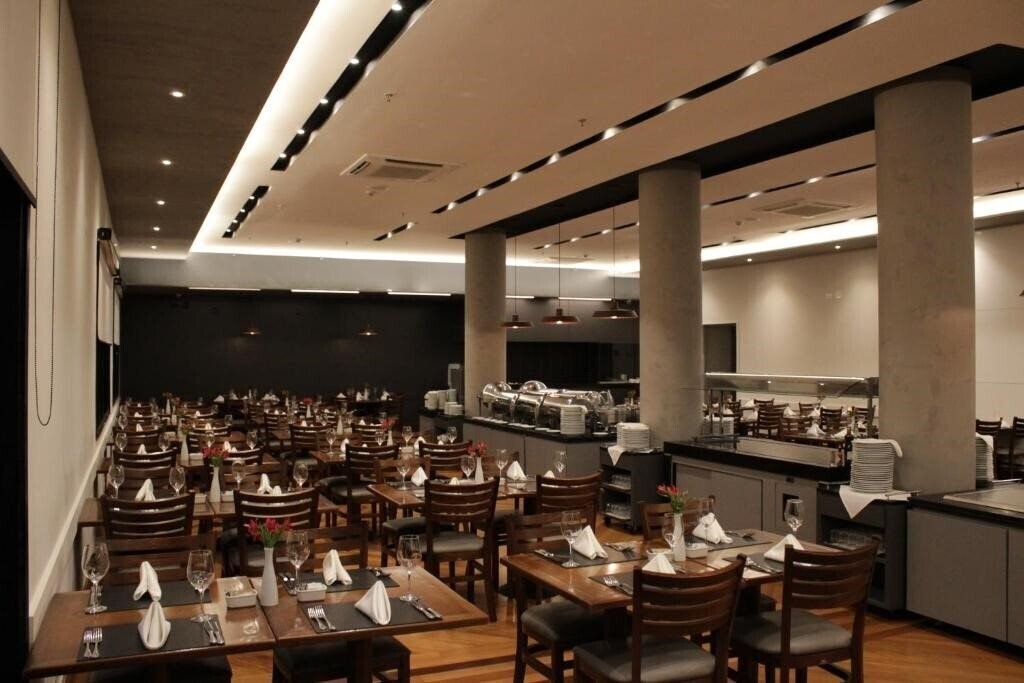 Фотографія Luz Plaza 4*