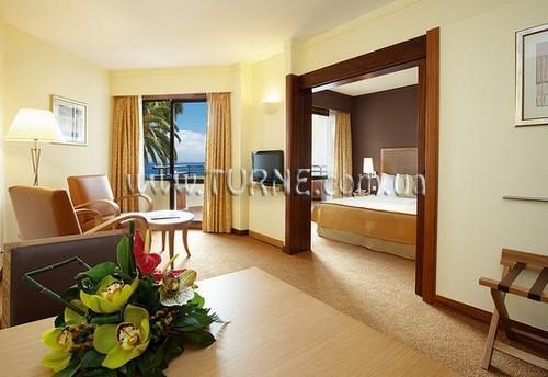 Фотографія L'Hotel Porto Bay 5*