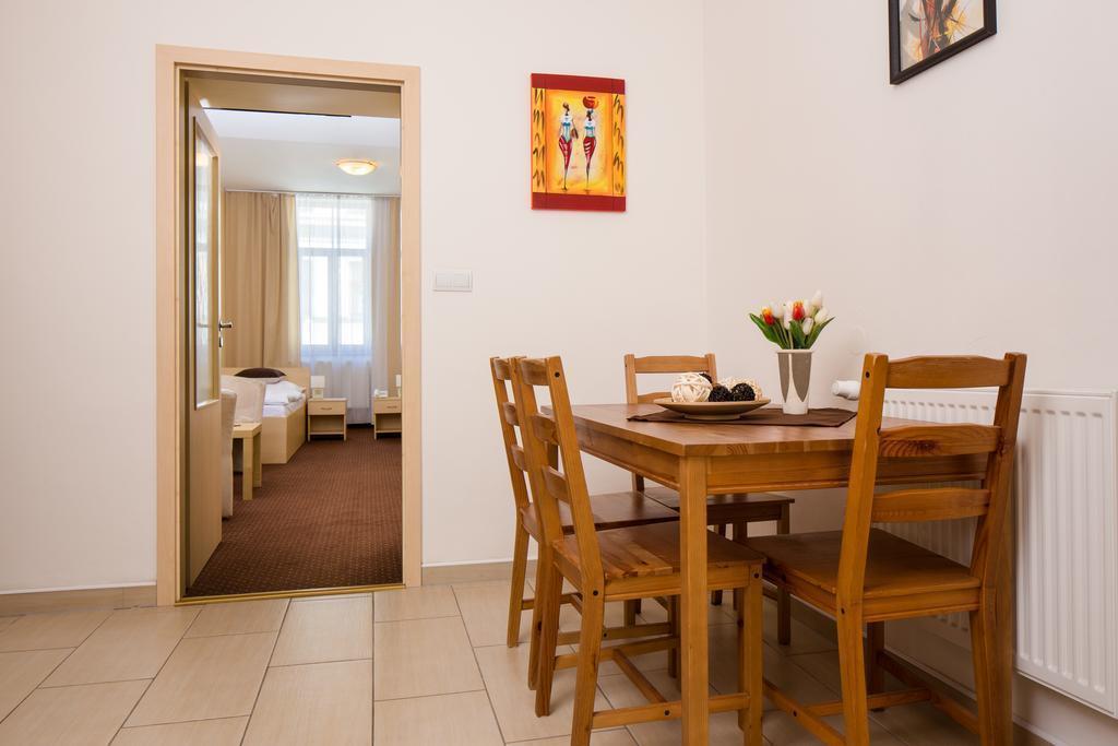 Апартаменты Cyro 3*