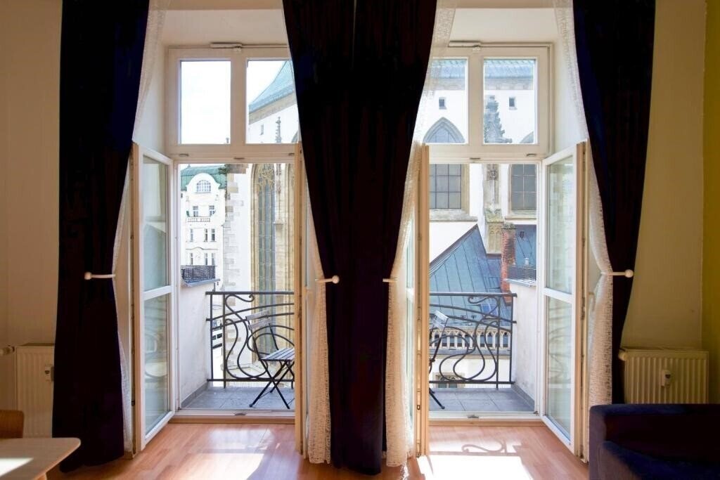 Апартаменты Apartments & Hostel Jacob 2*