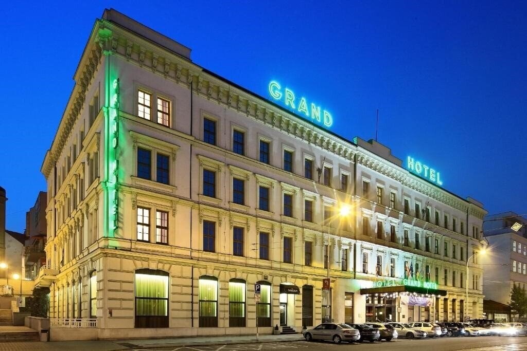Отель Grandhotel Brno 4*