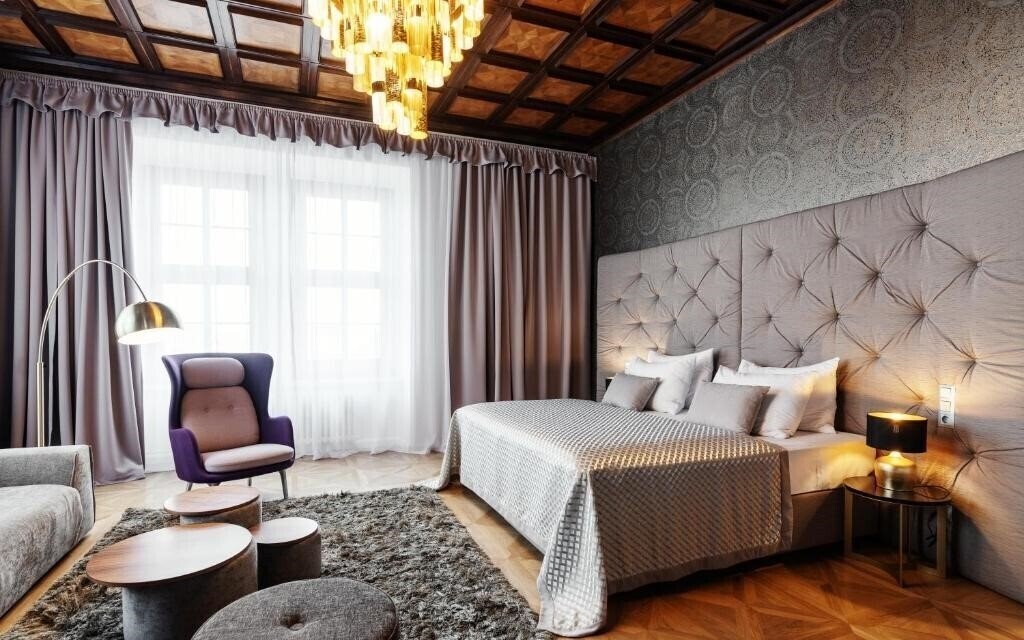 Территория Grandhotel Brno 4*