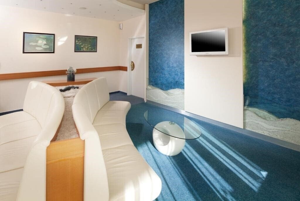 Фотографія Reza 4*