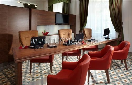 Территория Harvey SPA & Kur Hotel 4*