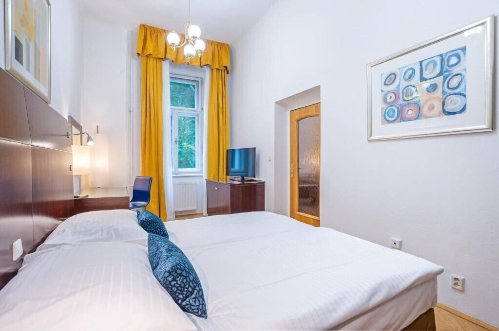 Панорама Metropol 3*