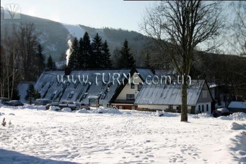 Апартаменти Hotel Karolina 3*