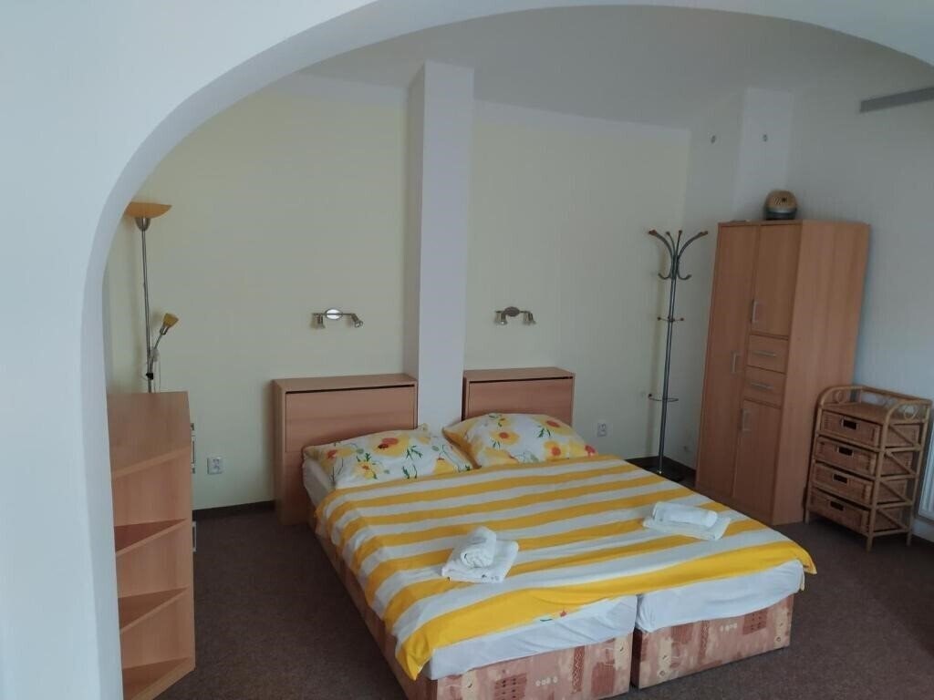 Апартаменти Penzion 33 3*