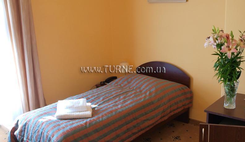 Апартаменти Ea Esplanade Apartments 3*