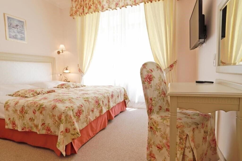 Територія Zlaty Sloup 3*