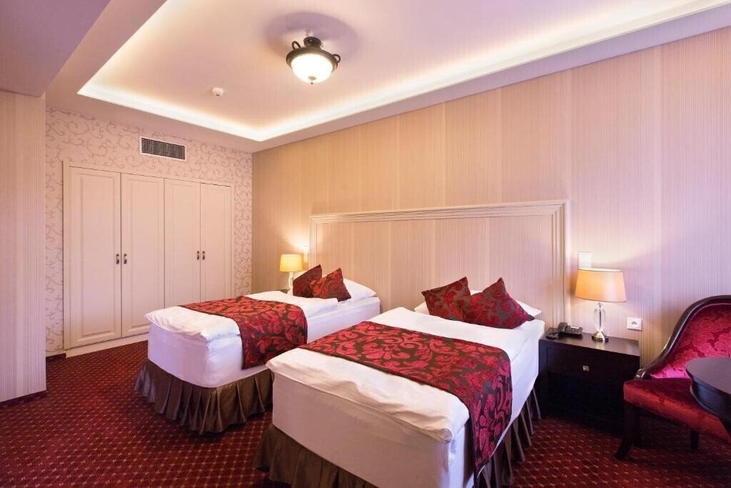 Панорама Dvorana Hotel 4*