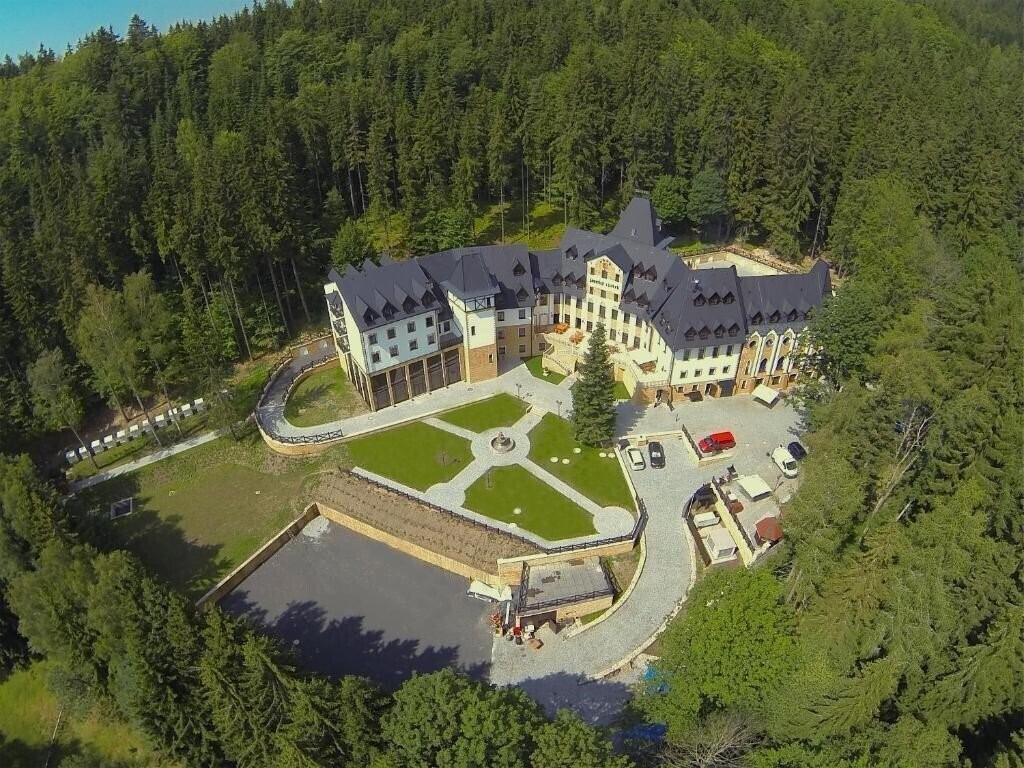 Вид Luzec Chateau 4 1*