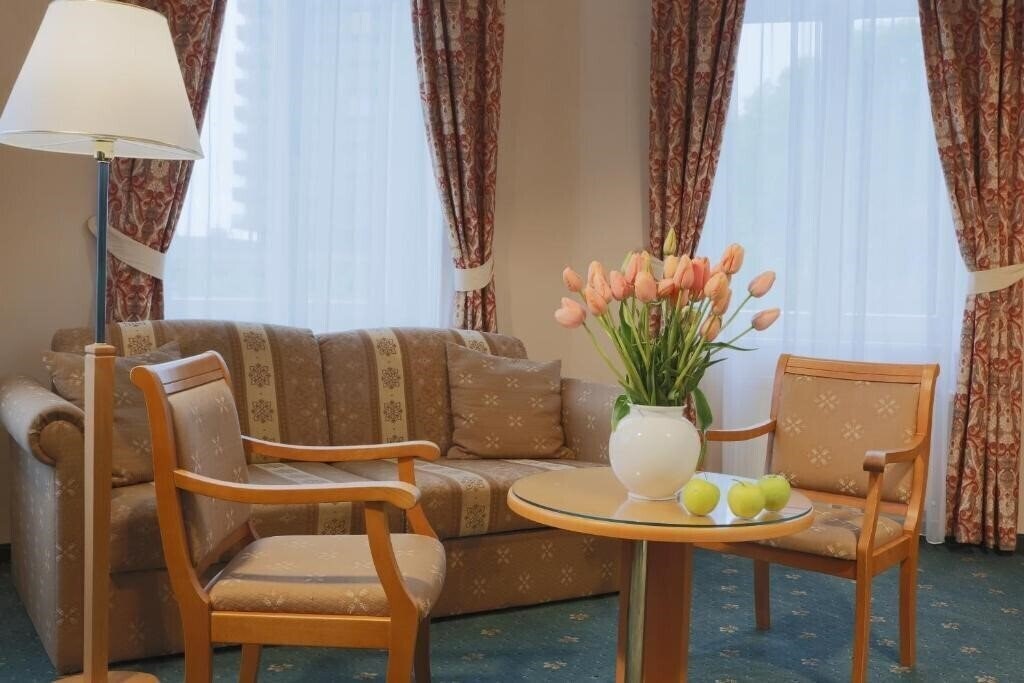 Панорама Pavlov Karl.Vary. 4*
