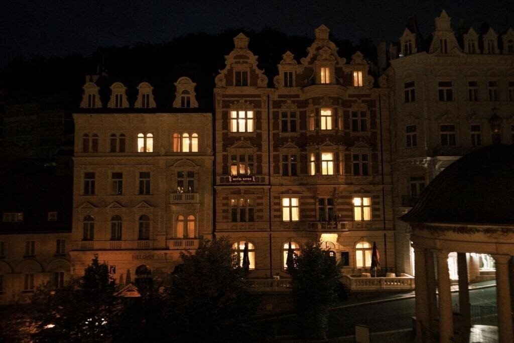 Территория Ester 4*