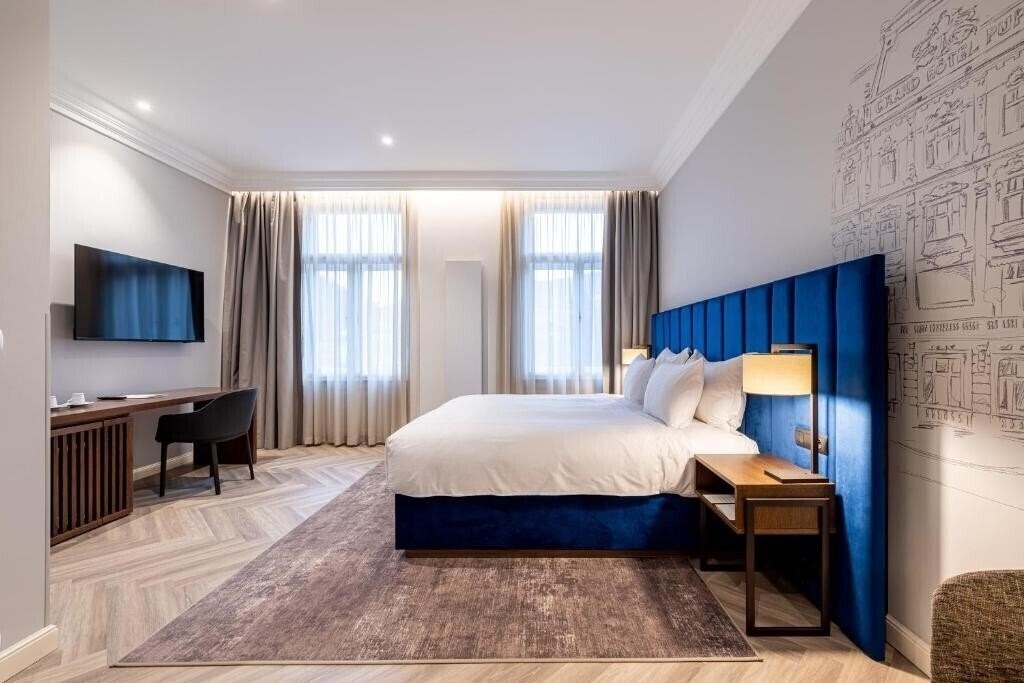 Апартаменты Grandhotel Pupp 5*