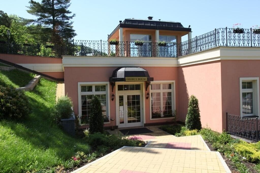 Территория Georgy House 4*