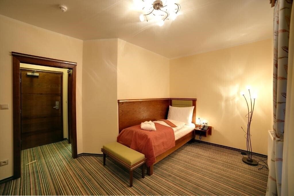 Вид Parkhotel Forest 4*