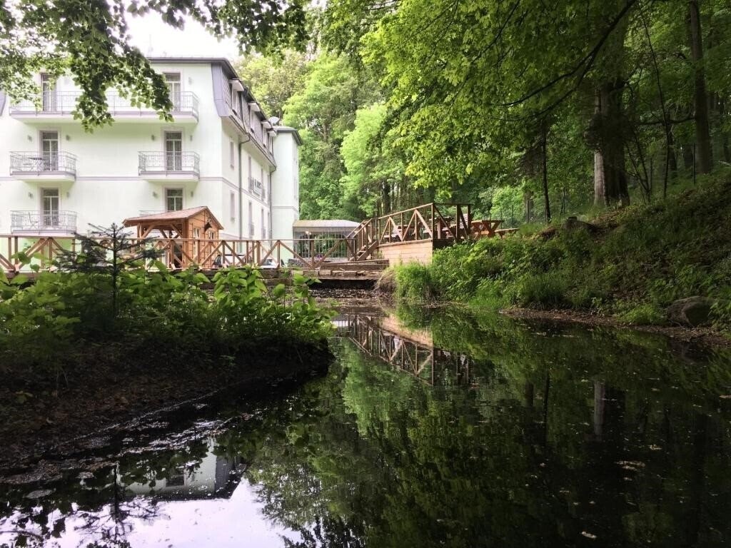 Территория Parkhotel Forest 4*