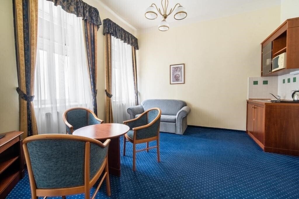 Панорама Orea Hotel Anglicky Dvur 4*