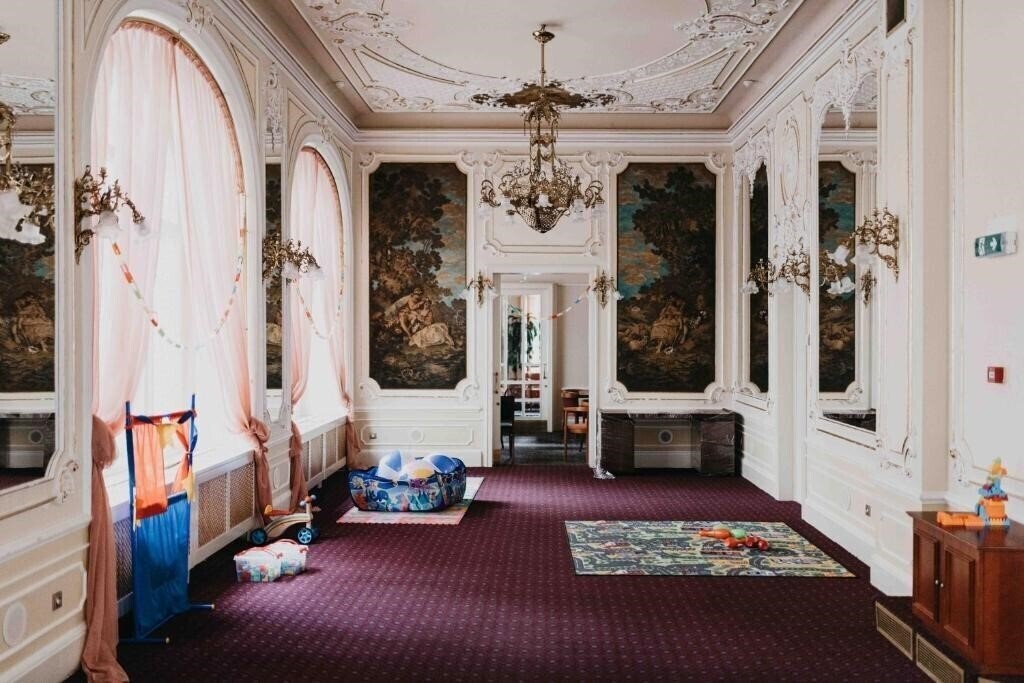 Панорама Zvon 4*