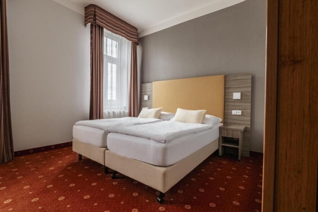 Фото Paris 3*