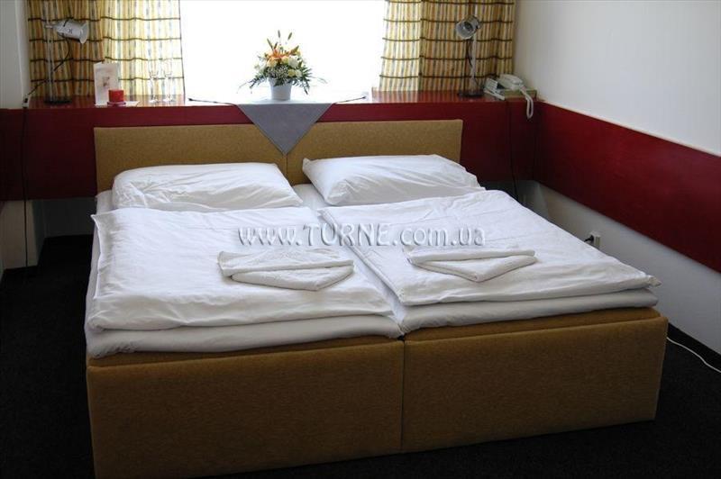 Панорама Slavia 3*