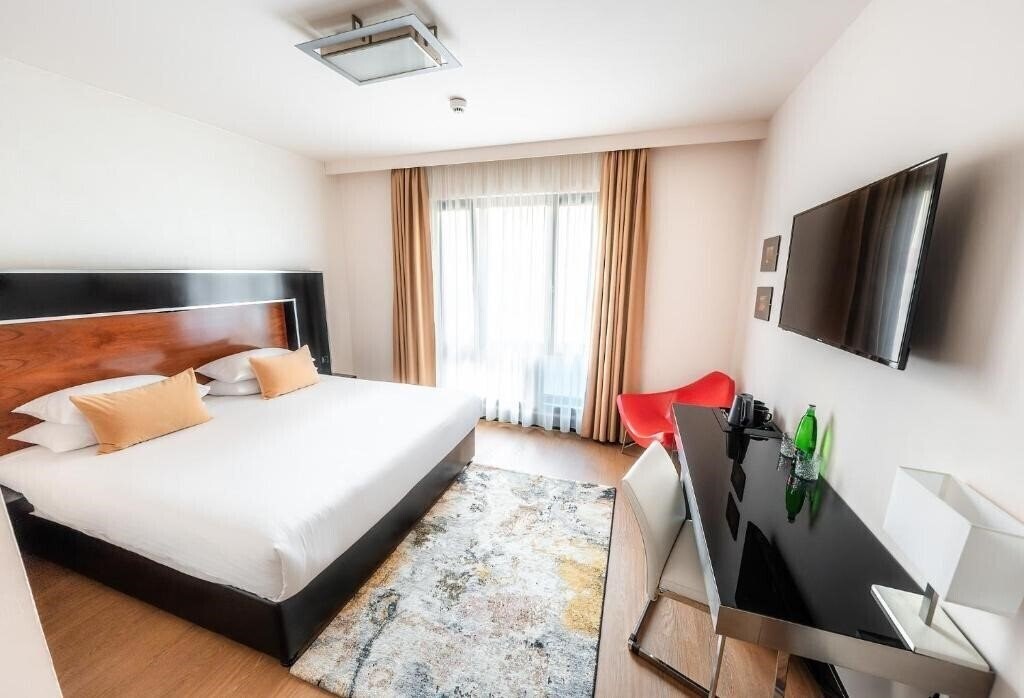 Апартаменты Grand Majestic Plaza 4*