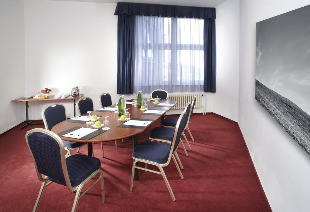 Панорама Pyramida Orea Hotel 4*