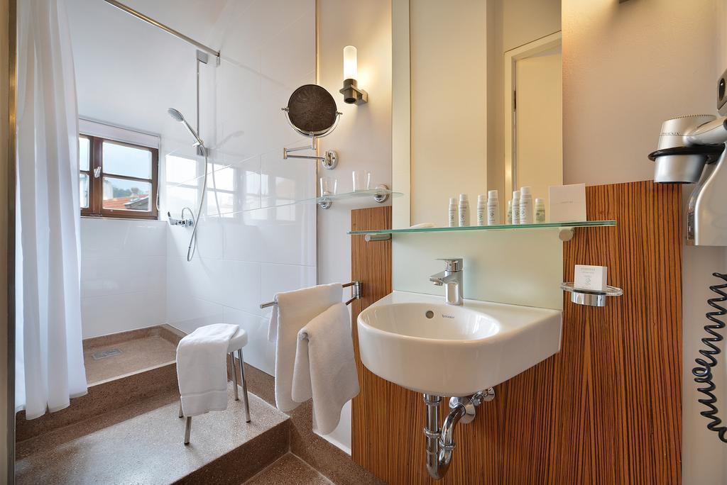 Территория Design Hotel Neruda 4*