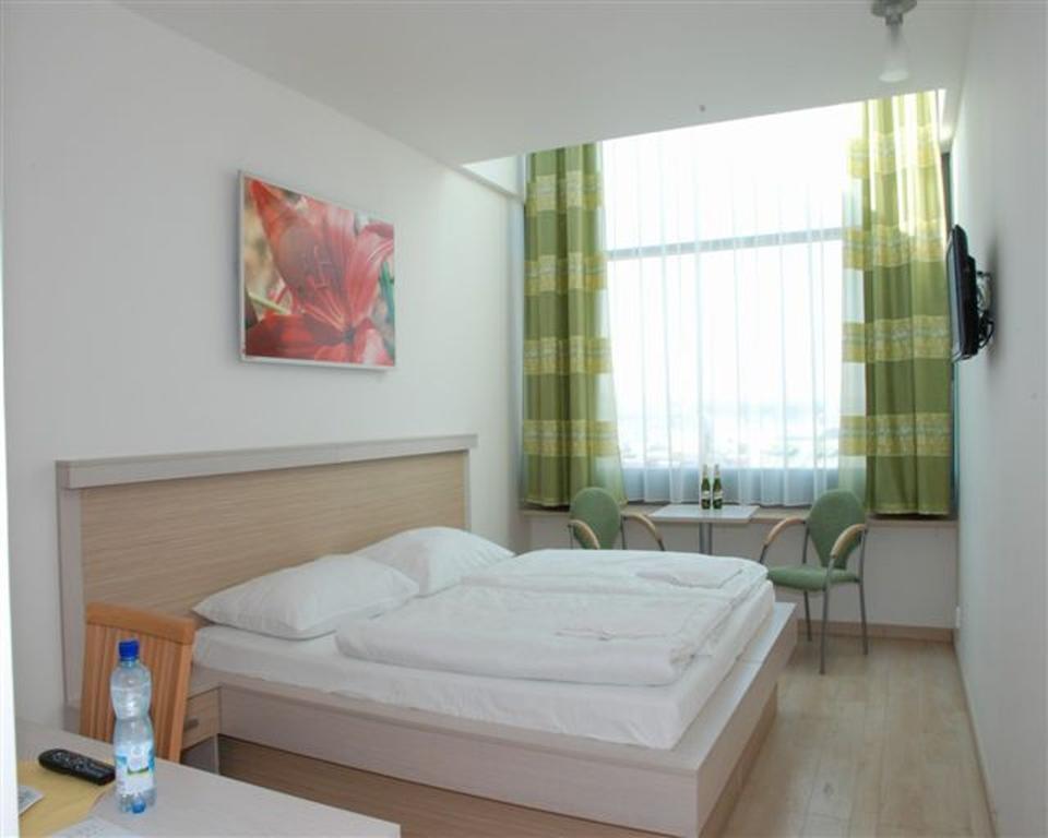 Панорама Ankora Hotel Prague 3*