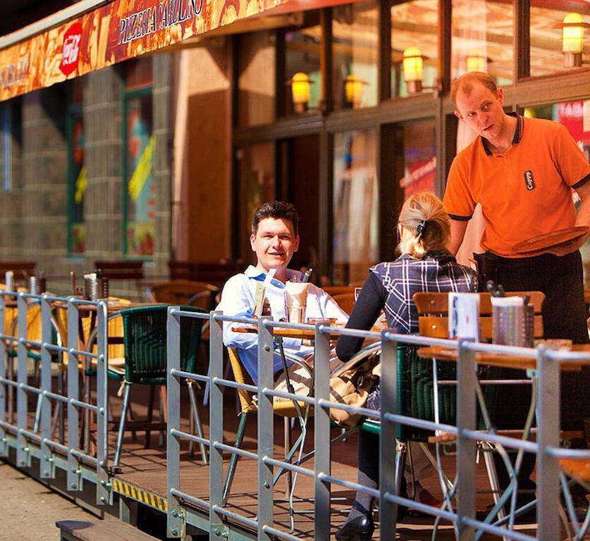 Панорама Charles 3*