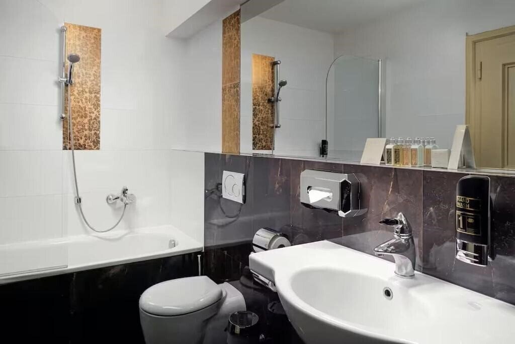 Зображення The Charles Hotel 4*