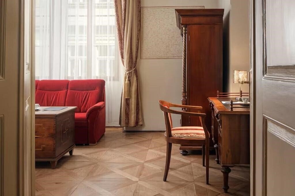 Панорама The Charles Hotel 4*