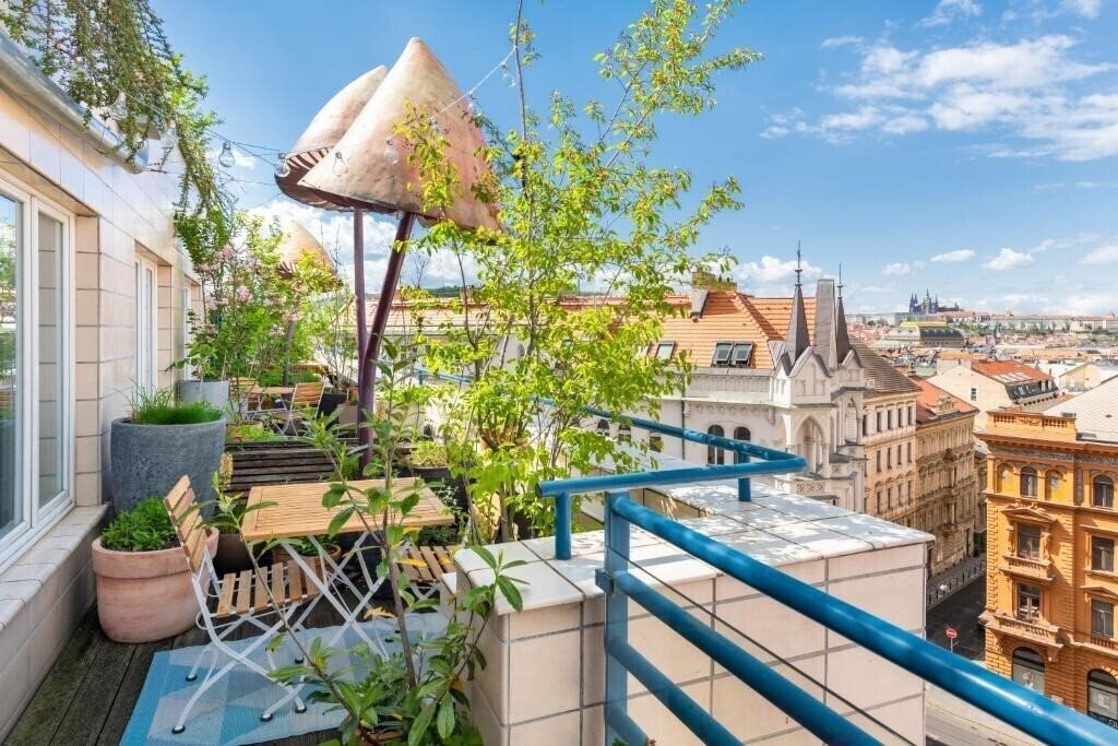 Апартаменти Mosaic House 4*
