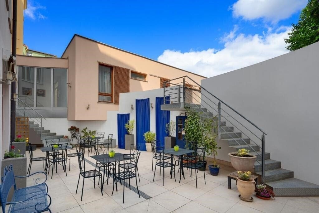 Зображення Hotel Carol 3*