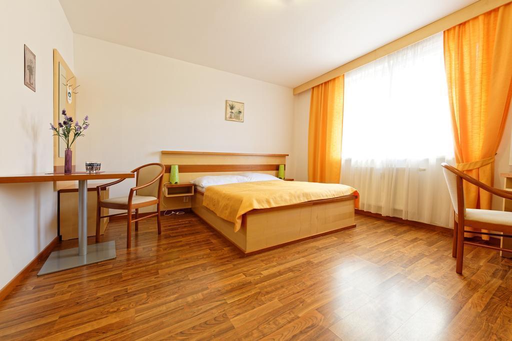 Панорама Lavanda Hotel And Apartments 3*