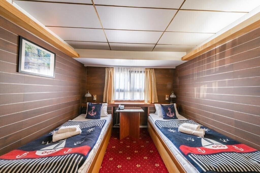 Апартаменти Botel Albatros 3*
