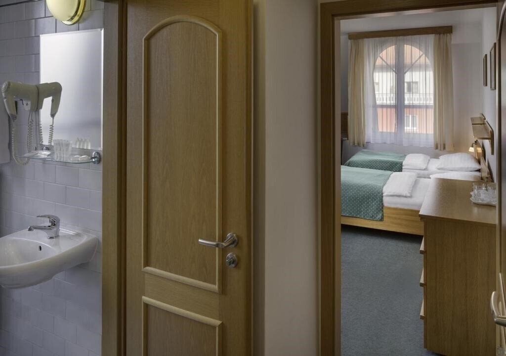 Фотографія Otar 3*