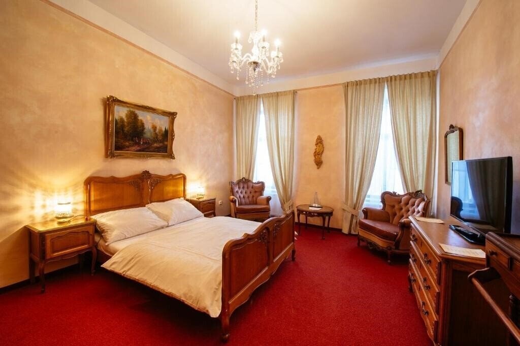 Изображение Na Zamecku 4*