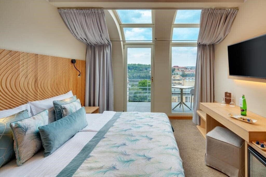 Территория Clement 4*