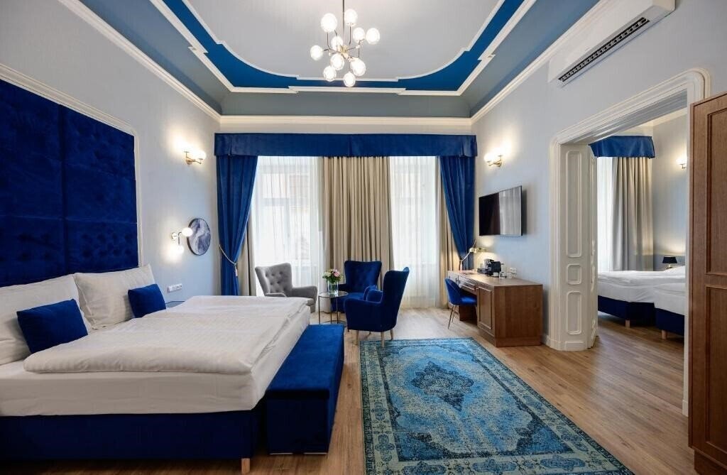 Апартаменти Garden Court 4*