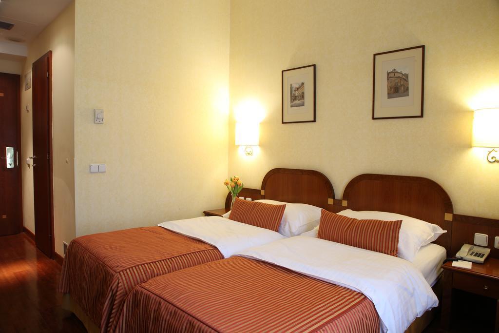 Территория Kinsky Garden 4*