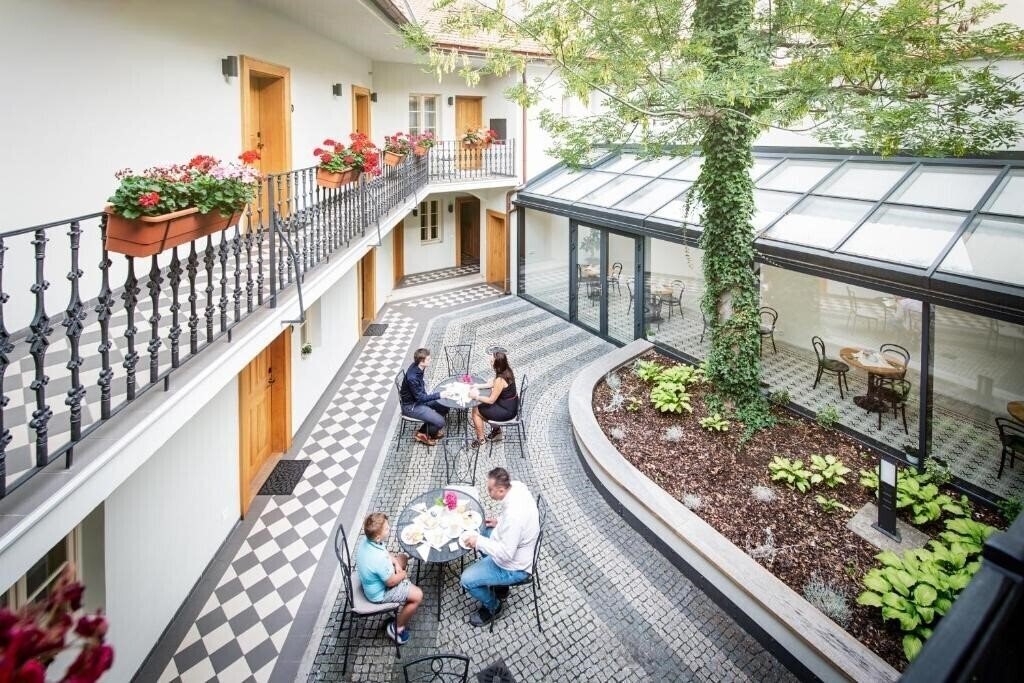 Апартаменты U Bile Lilie 4*