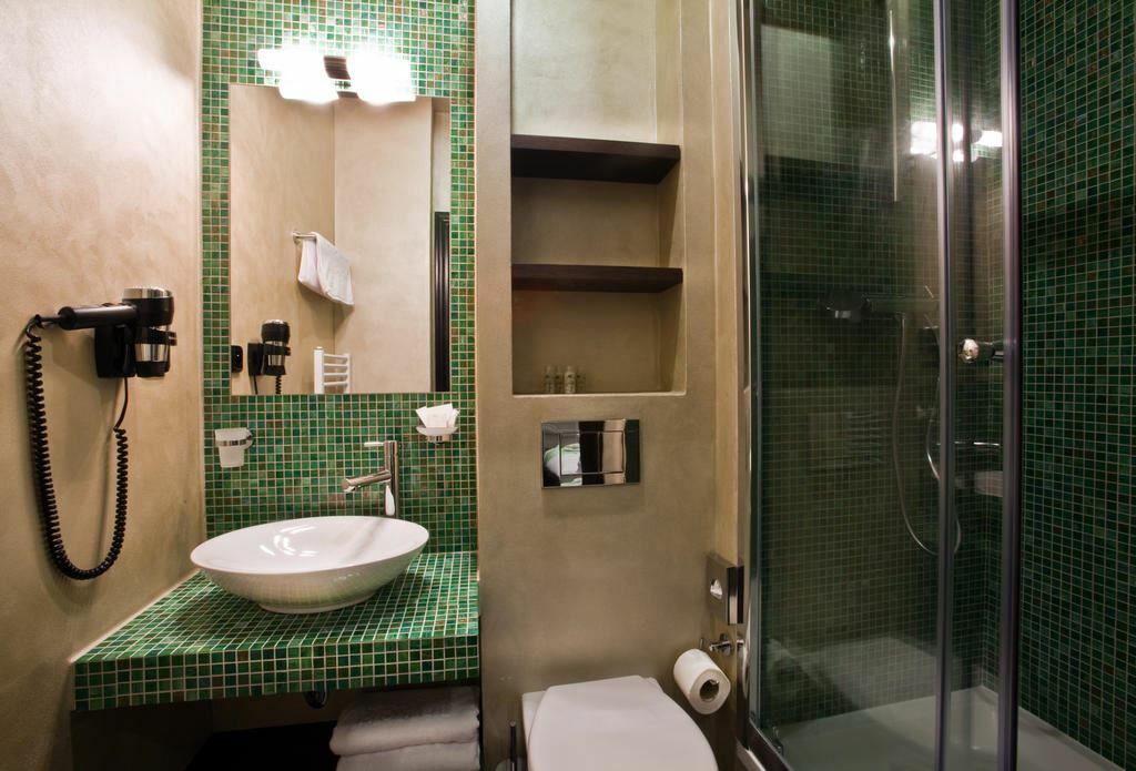 Территория Design Hotel Jewel Prague 4*