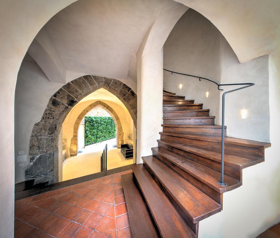 Апартаменты Bishops House 4*